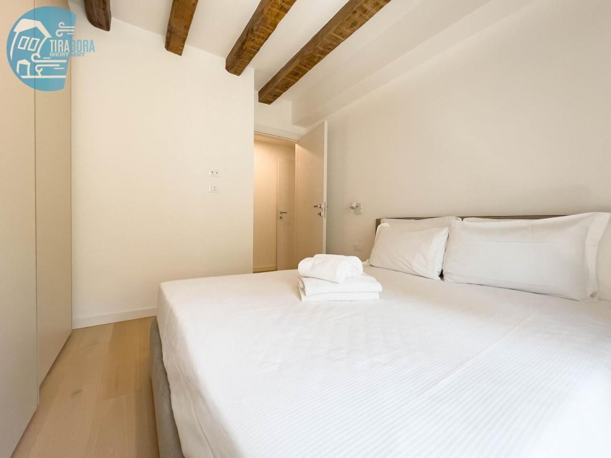 Cavana 10 Tirabora Short Rent Trieste Exteriör bild