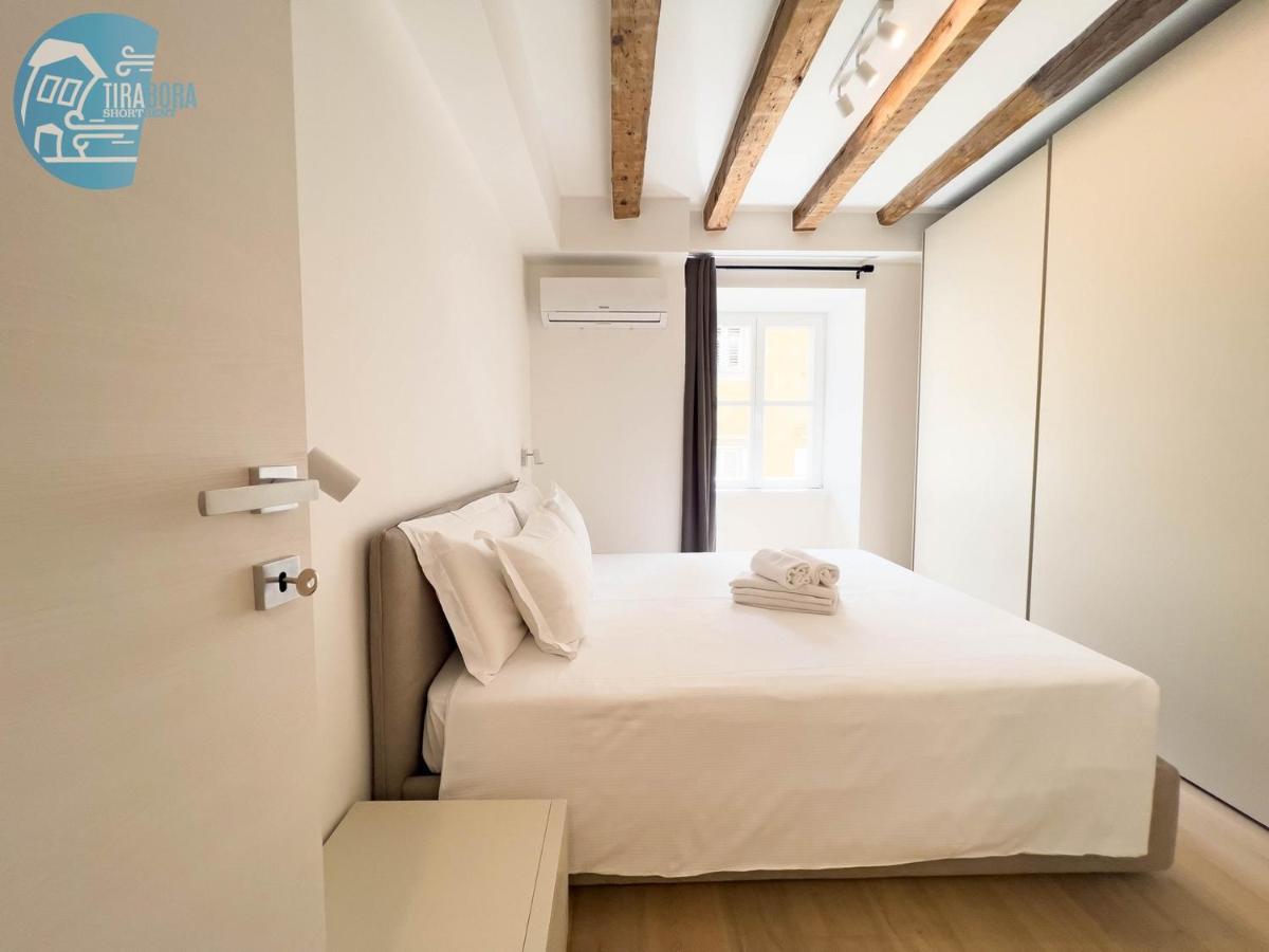 Cavana 10 Tirabora Short Rent Trieste Exteriör bild
