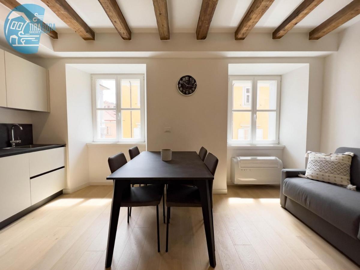 Cavana 10 Tirabora Short Rent Trieste Exteriör bild
