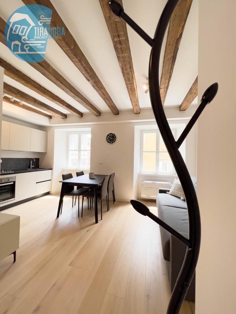 Cavana 10 Tirabora Short Rent Trieste Exteriör bild